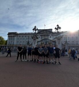 Between the gates run club